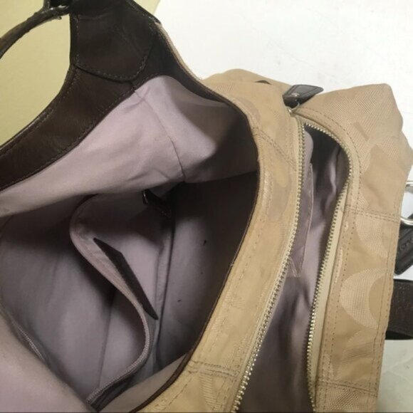 Coach Soho Lyn Signature Leather CC Shoulder Bag Hobo Zip Pockets Neutral Tote - Picture 7 of 16